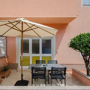 https://apartments-picco.pula-hotels.org